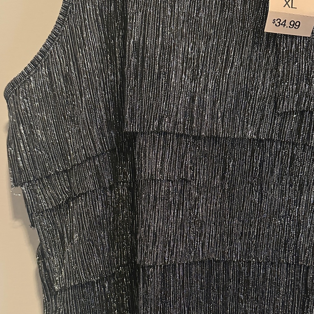 Dressbarn Black and Silver Shimmer Tank Top - Picture 4 of 6